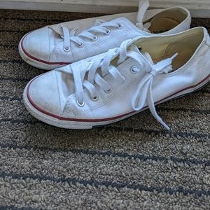 Converse size 7